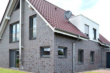 Jak zabezpieczyć dach przed skutkami wichur? 