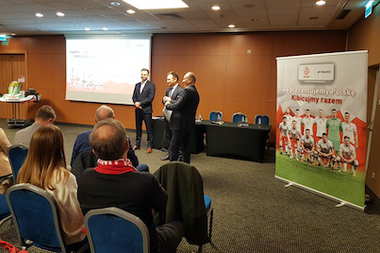 FAKRO przedstawia „TRENDY W BRANŻY STOLARKI BUDOWLANEJ 2022”