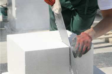 Dlaczego warto budować z bloczków z betonu komórkowego H+H?