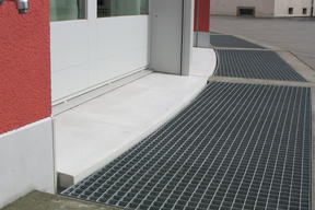 W walce z mostkami termicznymi – parapety zewnętrzne Ecomur firmy Stahlton