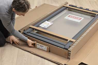 Grupa VELUX prawie całkowicie usuwa tworzywa sztuczne z opakowań okien dachowych