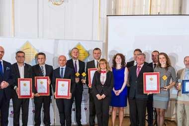 FAKRO laureatem programu Ekskluzywna Stolarka VIP