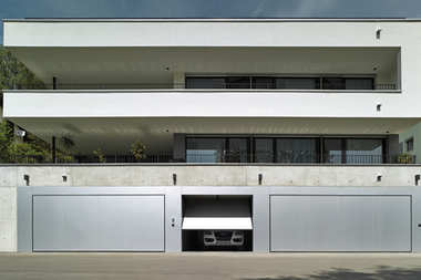 Brama do garaży zbiorczych ET 500 firmy Hörmann