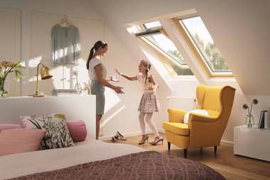 Nowość! Trzyszybowe okna dachowe VELUX