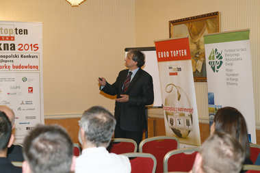 FAKRO zdecydowanym liderem w konkursie TOPTEN Okna 2015 