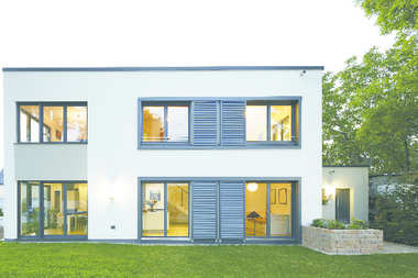 Duże okna z PVC-U wizytówką nowoczesnego domu