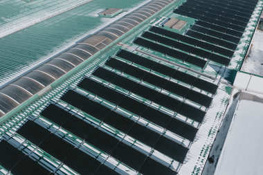 FAKRO napędzane energią produkowaną ze Słońca