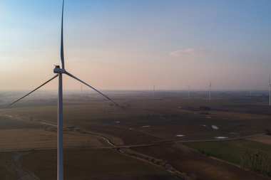 Saint-Gobain i Tion Renewables AG podpisały długoterminową umowę zakupu zielonej energii elektrycznej 