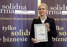 Dyrektor marketingu Libet Małgorzata Barańska z certyfikatem