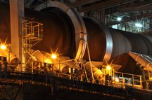 Fot. Lafarge. Piec obrotowy do produkcji klinkieru