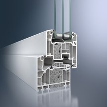Przekrój przez okno Schüco Thermoplus w standardzie pasywnym Uw≤ 0.8 W/m2K Fot. Schüco